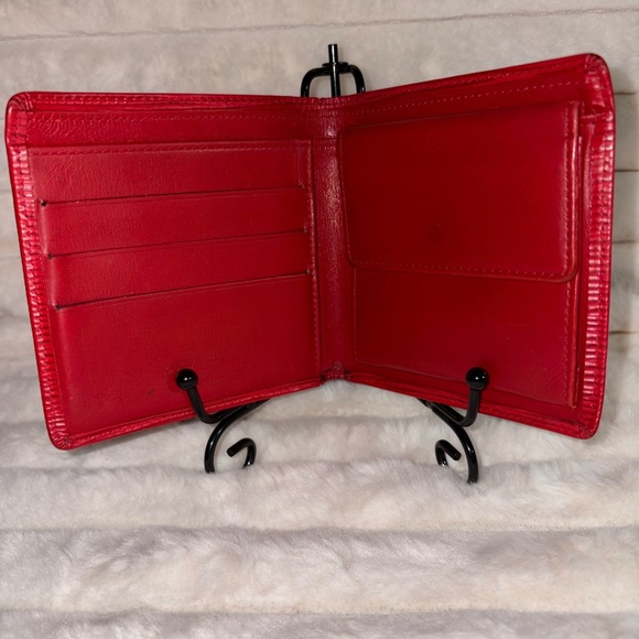 Louis Vuitton Epi Scarlet Leather Wallet - Picture 3 of 8